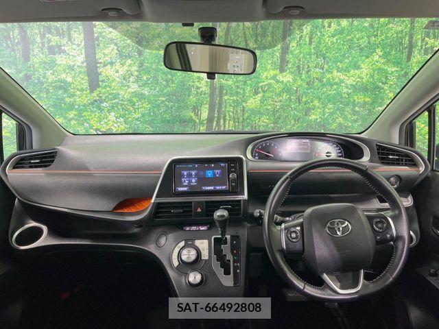 Toyota SIENTA 2016-12 8210169-1