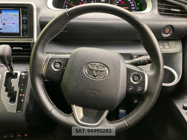 Toyota SIENTA 2021-11 8210159-11