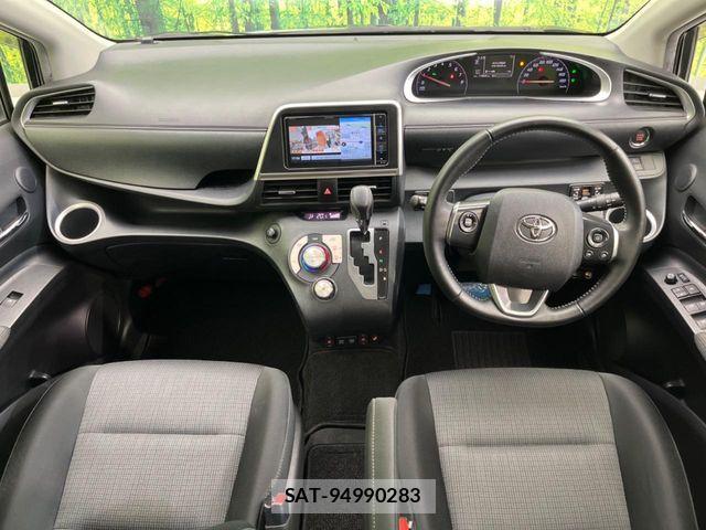 Toyota SIENTA 2021-11 8210159-1
