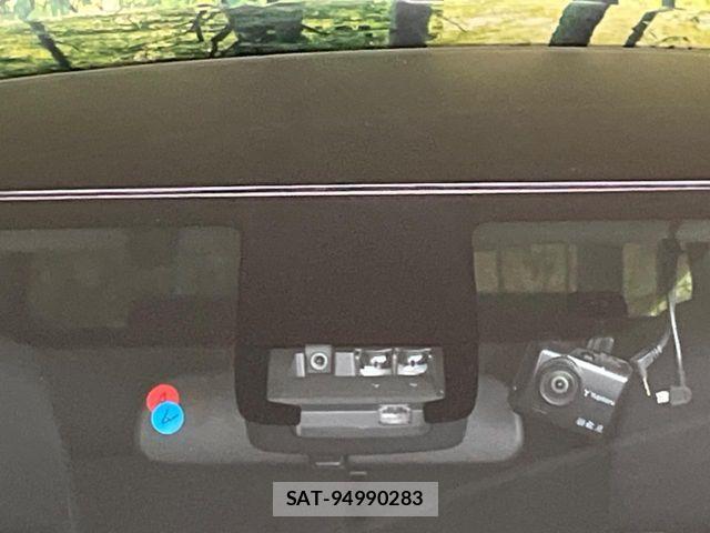 Toyota SIENTA 2021-11 8210159-5