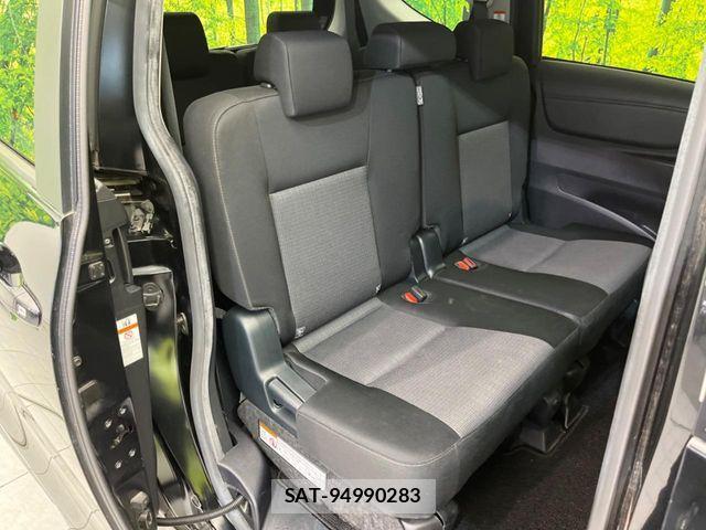Toyota SIENTA 2021-11 8210159-8