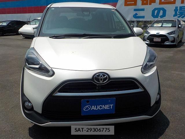 Toyota SIENTA 2017-09 8210171-1