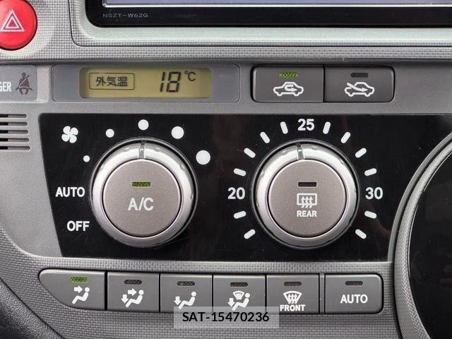 Toyota SIENTA 2014-04 8210177-20