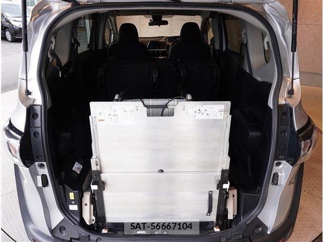 Toyota SIENTA 2021-03 8210161-9