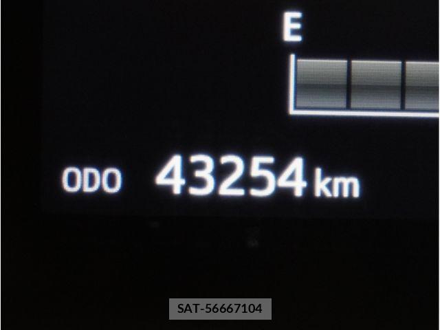 Toyota SIENTA 2021-03 8210161-29