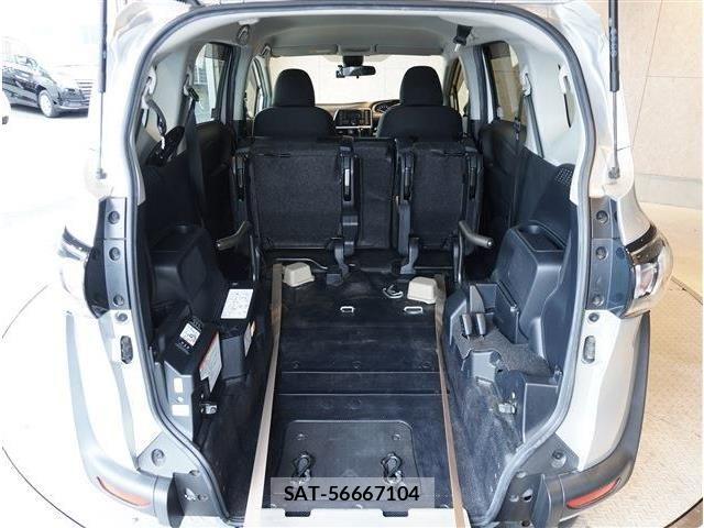 Toyota SIENTA 2021-03 8210161-5