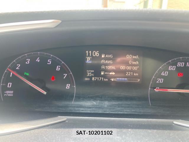 Toyota SIENTA 2018-09 8210173-17