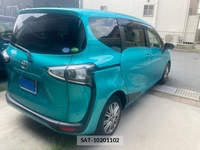 Toyota SIENTA 2018-09 8210173-3