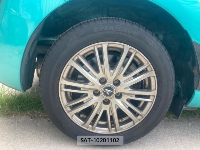 Toyota SIENTA 2018-09 8210173-6