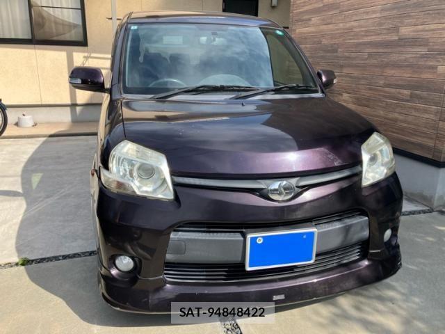 Toyota SIENTA 2013-04 8210176-0