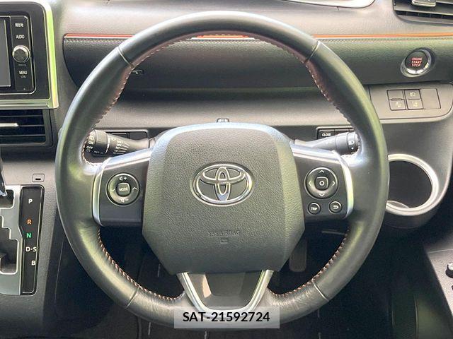 Toyota SIENTA 2017-11 8210170-12