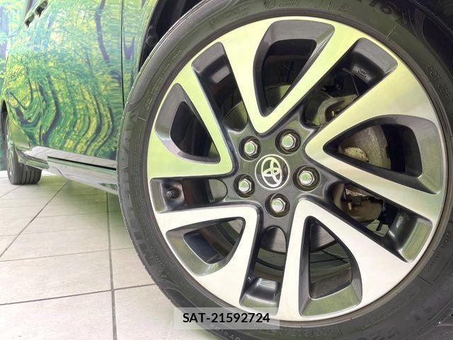 Toyota SIENTA 2017-11 8210170-13