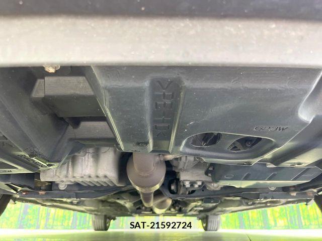 Toyota SIENTA 2017-11 8210170-16