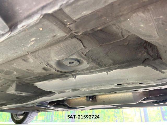 Toyota SIENTA 2017-11 8210170-19