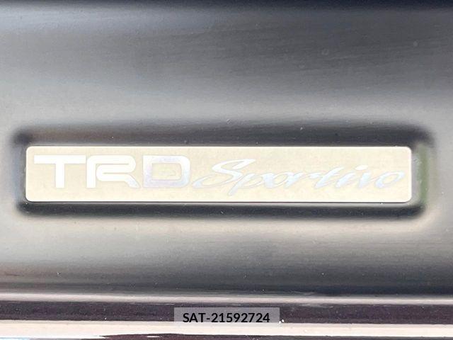Toyota SIENTA 2017-11 8210170-2