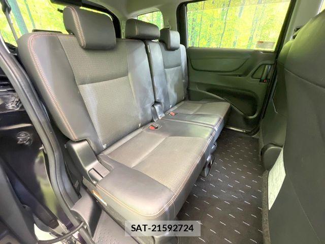 Toyota SIENTA 2017-11 8210170-8