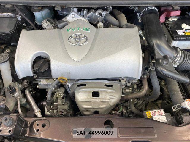 Toyota SIENTA 2018-10 8210166-17