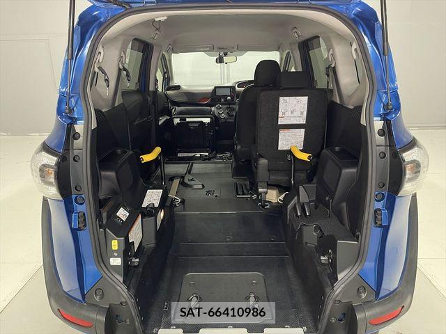 Toyota SIENTA 2018-07 8210164-11