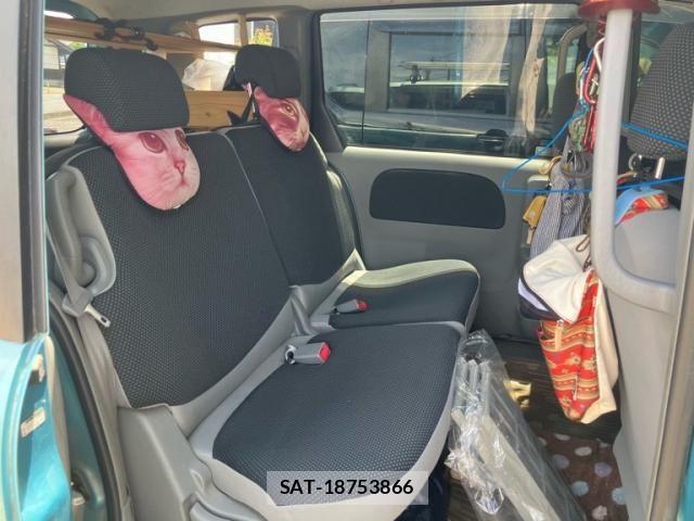 Toyota SIENTA 2005-11 8231765-10