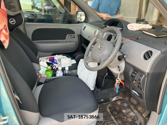 Toyota SIENTA 2005-11 8231765-12