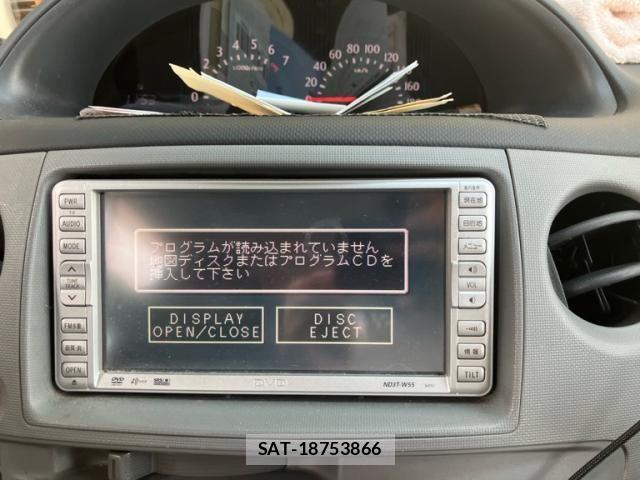 Toyota SIENTA 2005-11 8231765-19