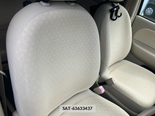 Toyota SIENTA 2007-12 8231764-9