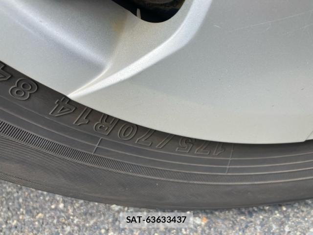 Toyota SIENTA 2007-12 8231764-6