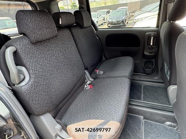 Toyota SIENTA 2012-10 8231759-9