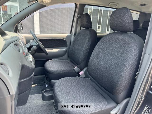 Toyota SIENTA 2012-10 8231759-10