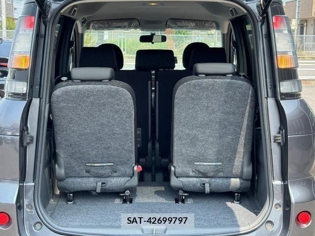 Toyota SIENTA 2012-10 8231759-12