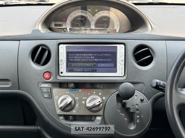 Toyota SIENTA 2012-10 8231759-19