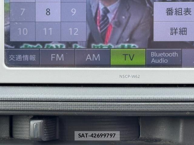 Toyota SIENTA 2012-10 8231759-25
