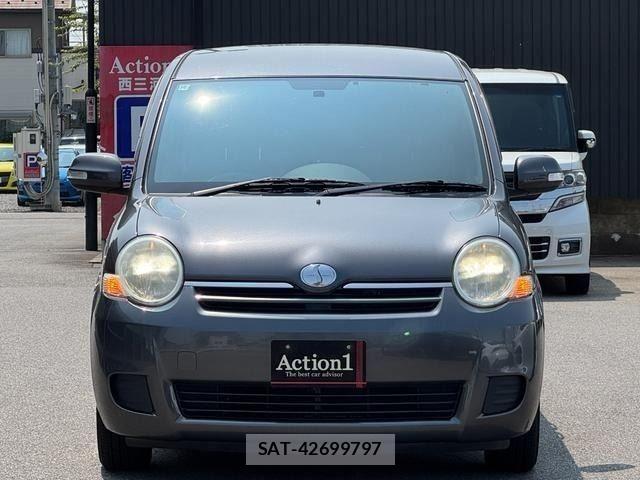 Toyota SIENTA 2012-10 8231759-2