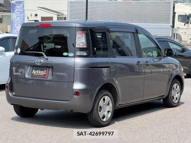Toyota SIENTA 2012-10 8231759-5