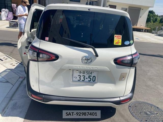 Toyota SIENTA 2017-10 8231758-10