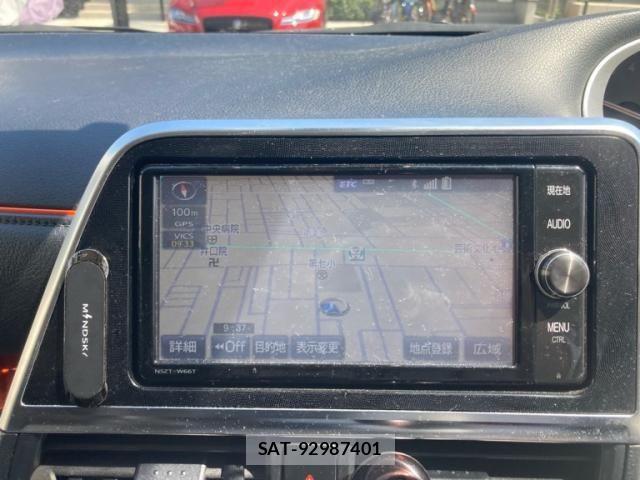 Toyota SIENTA 2017-10 8231758-23