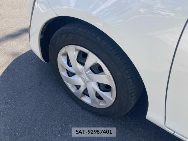 Toyota SIENTA 2017-10 8231758-6