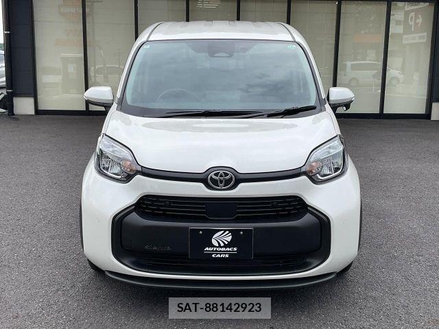Toyota SIENTA 2024-02 8231757-3