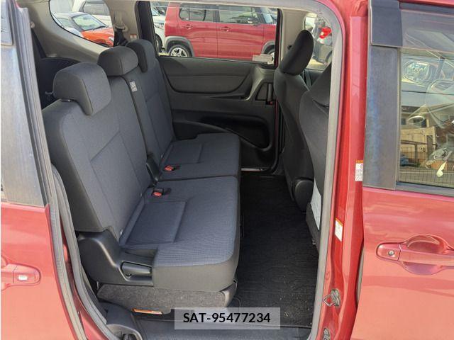 Toyota SIENTA 2017-07 8246687-12
