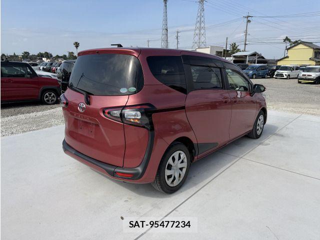 Toyota SIENTA 2017-07 8246687-1