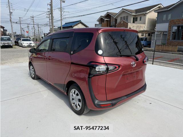 Toyota SIENTA 2017-07 8246687-5