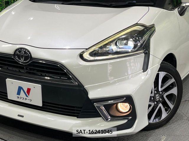 Toyota SIENTA 2016-01 8246681-11