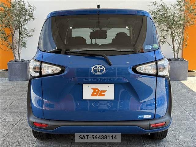 Toyota SIENTA 2016-03 8246688-13