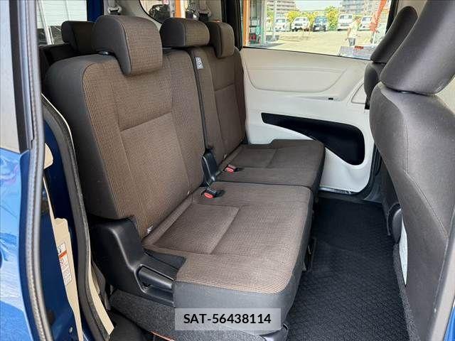 Toyota SIENTA 2016-03 8246688-17