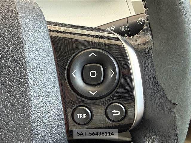Toyota SIENTA 2016-03 8246688-26