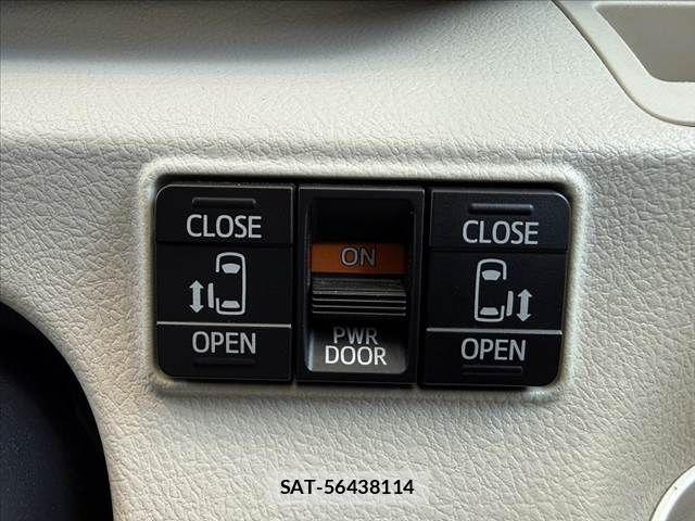 Toyota SIENTA 2016-03 8246688-6