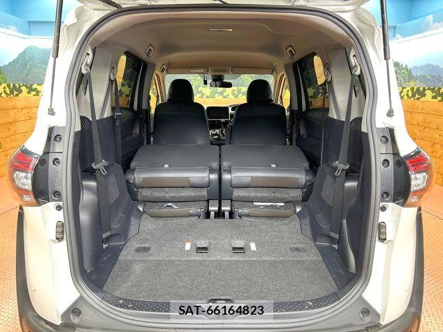 Toyota SIENTA 2018-12 8246677-10