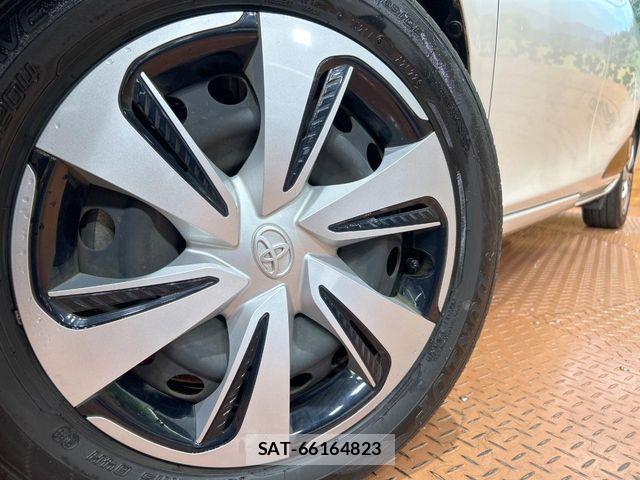 Toyota SIENTA 2018-12 8246677-13