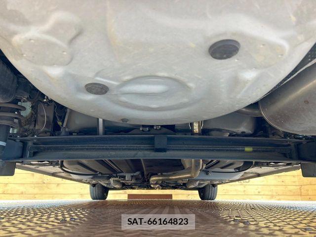 Toyota SIENTA 2018-12 8246677-18