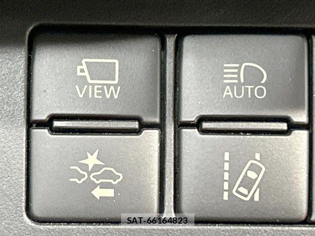 Toyota SIENTA 2018-12 8246677-5